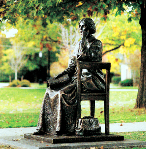 Bronze statue of Elizabeth Blackwell on the Hobart and William Smith College campus